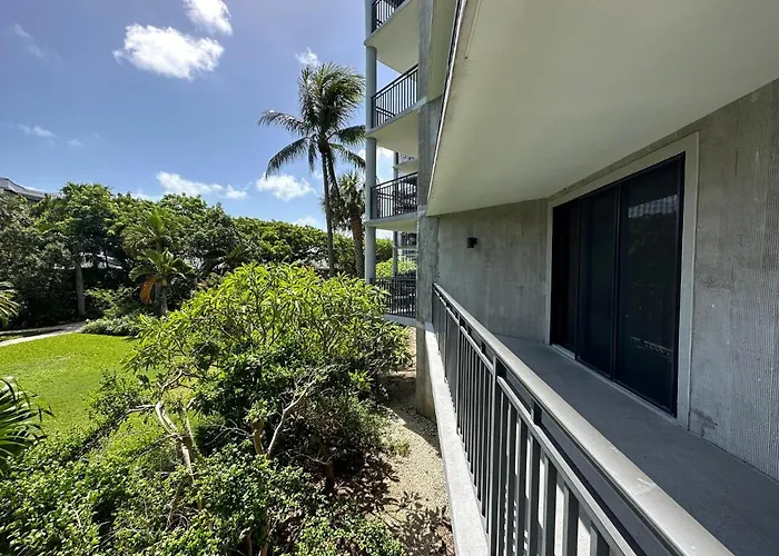 Paradise Found Cayo Hueso A111