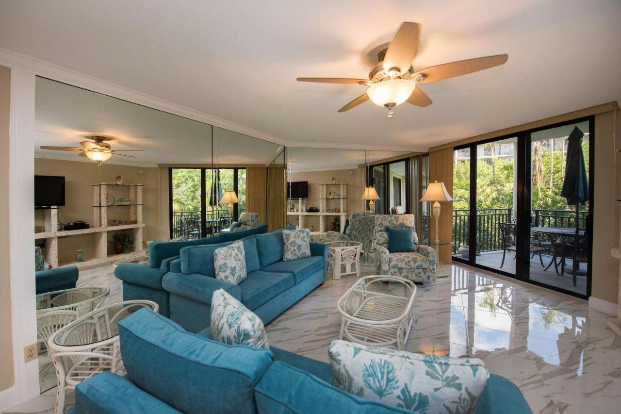 Paradise Found A111 Apartment *